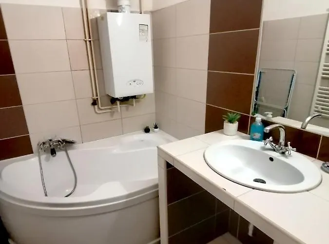 アパート Zoeld Beka Hoforras ハイデゥソボスロー