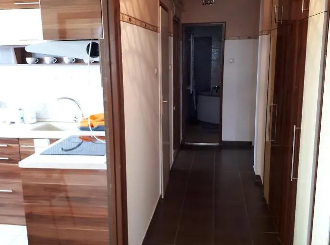 アパート Zoeld Beka Hoforras ハイデゥソボスロー