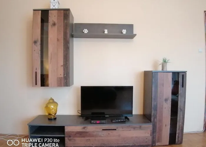 Zoeld Beka Hoforras アパート ハイデゥソボスロー